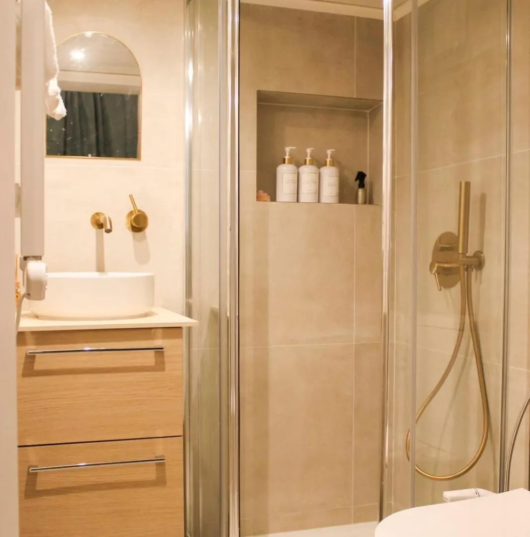 شقة Charming Studio Of 15 M2 In The 10Th باريس