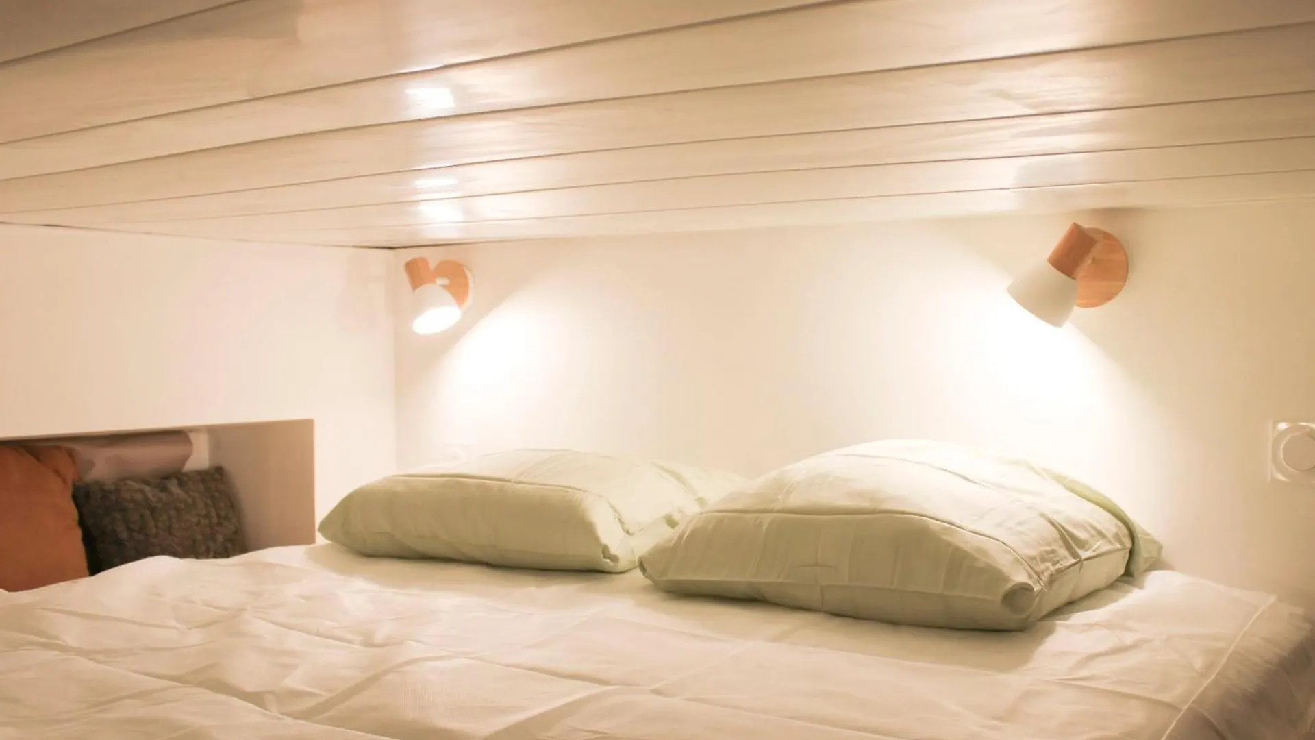 Charming Studio Of 15 M2 In The 10Th باريس 0*,  فرنسا